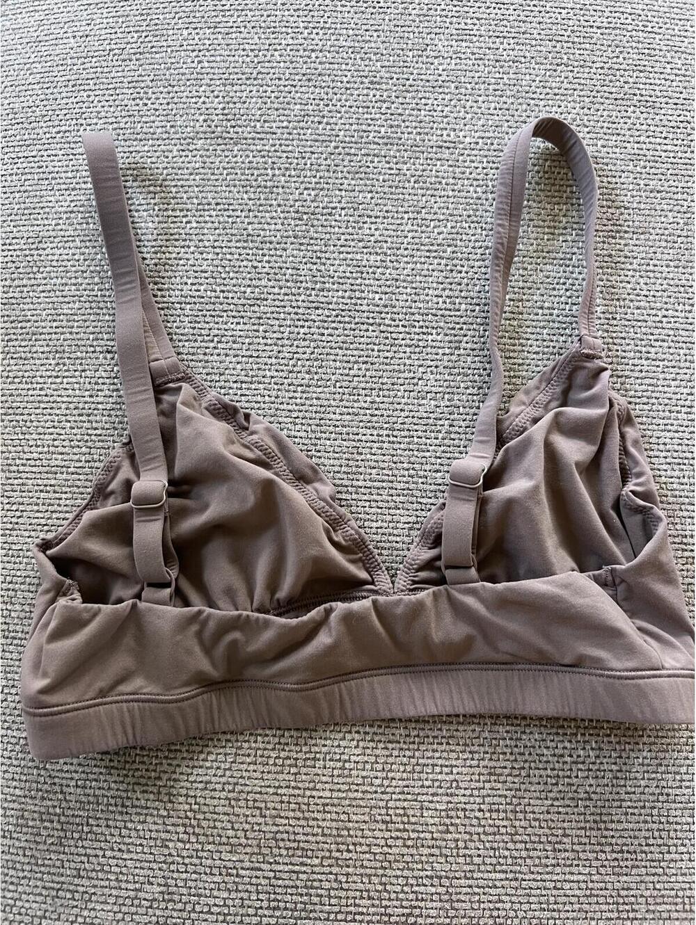 Skims Fits Everybody Triangle Bralette - Picture 5 of 6